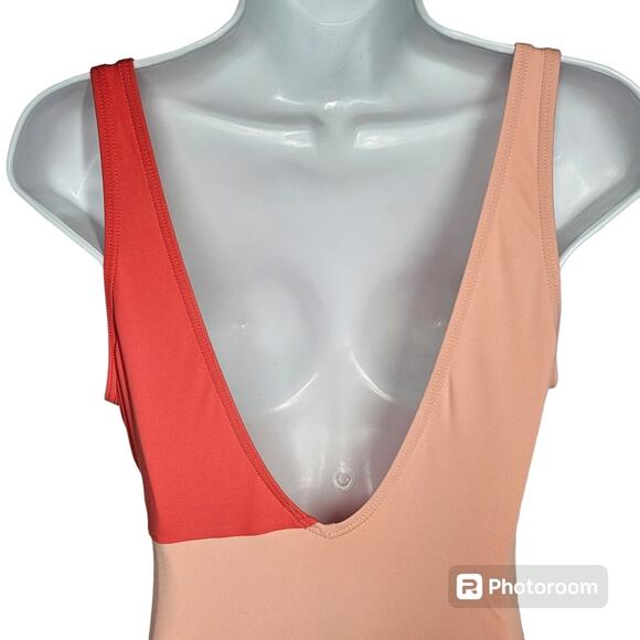 Vince Camuto Surplice Wrap Tie One Piece Swimsuit Women's 14 Coral Colorblock - Picture 4 of 13